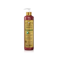 Shampoo Dolce Pet Esmeralda Suave Cereja E Avelã Para Cães E Gatos - 1 Unidade - 300 Mililitros